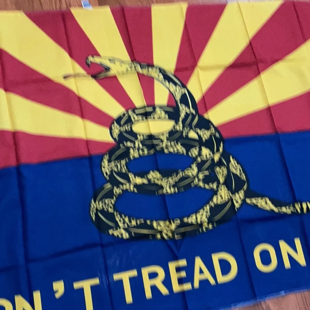 New Don’t Tread on Me flag